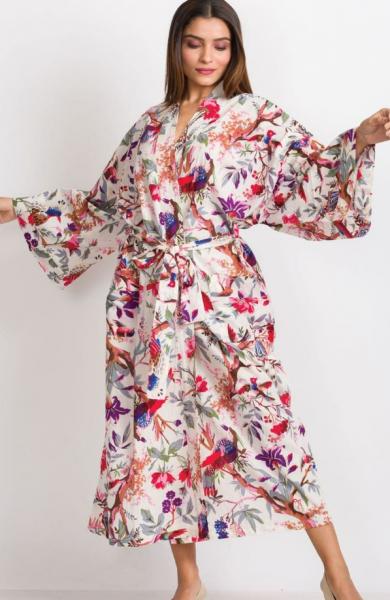 IVORY BIRDS ROBE