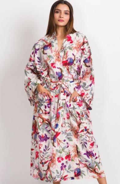 IVORY BIRDS ROBE