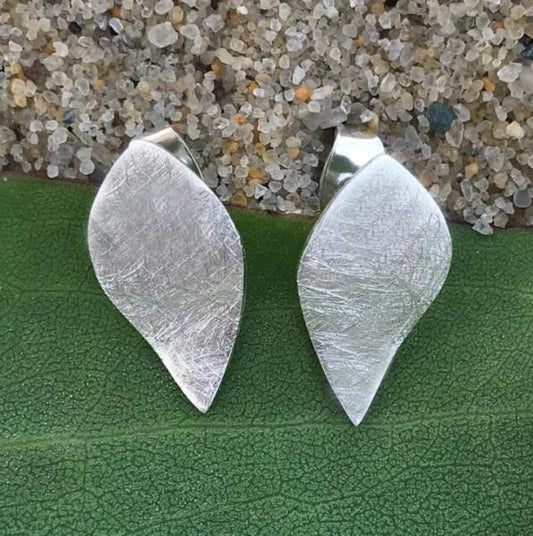 BRUSHED SILVER LEAF STUDS