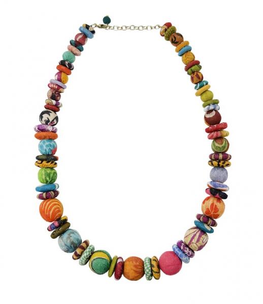 KANTHA BUTTONS AND BEADS NECKLACE