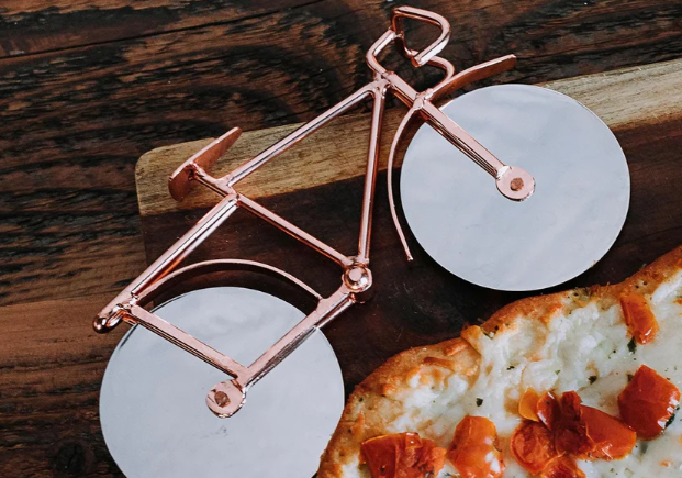 COPPER COATED STEEL PIZZA CUTTER